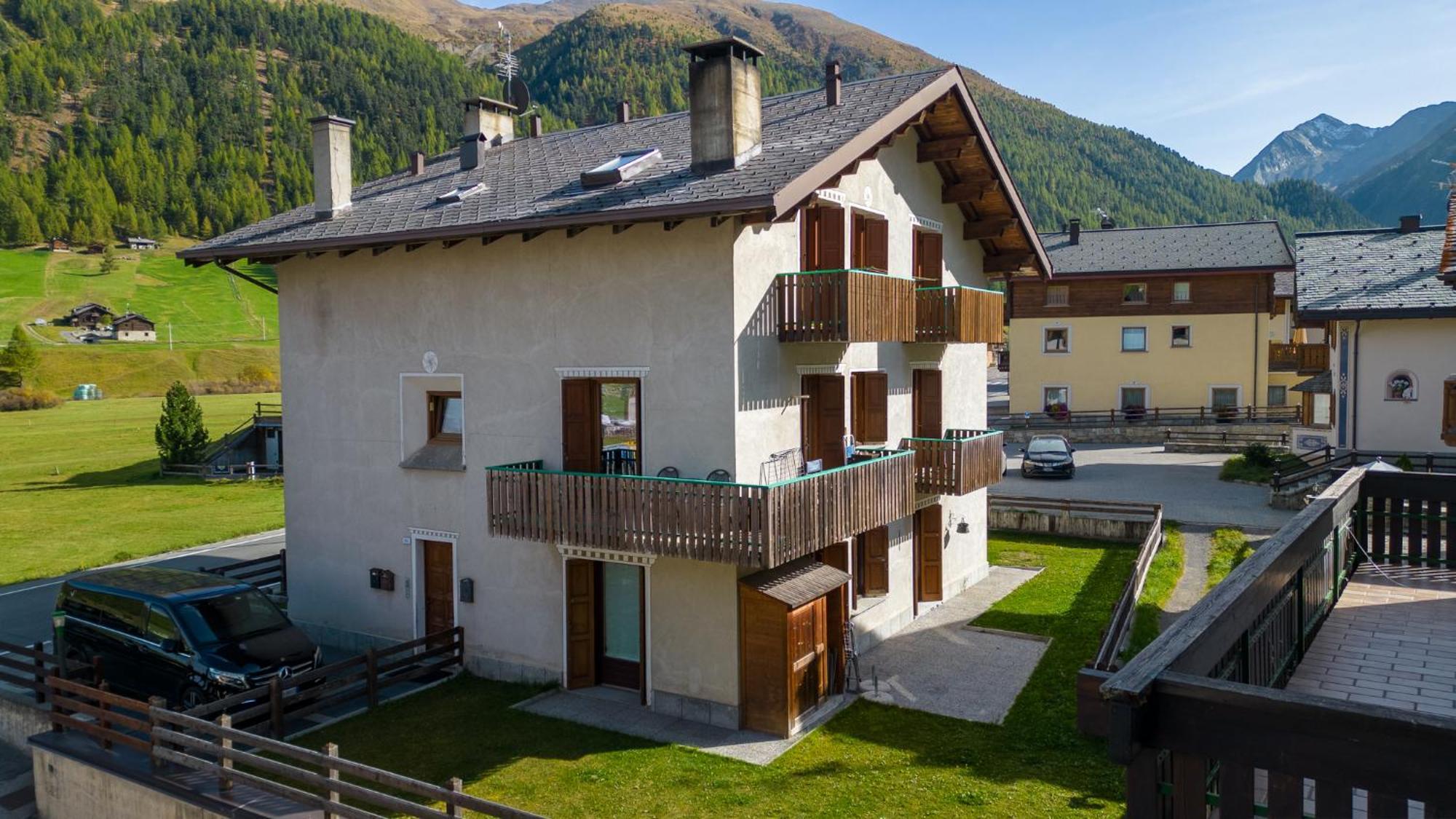 Bluebell Apartments Livigno Extérieur photo